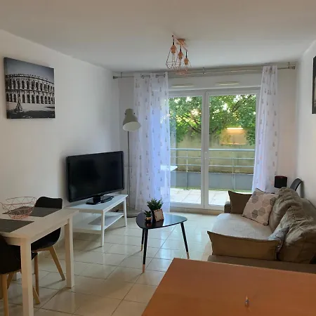 T2nimes Parking Balcon Wifi Eric